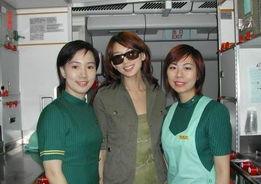 娱乐圈爆料空姐,空姐意外曝光明星私生活，揭秘娱乐圈不为人知的一面