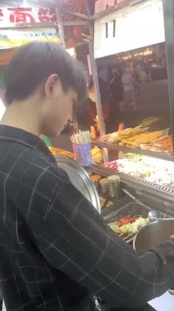 爆料帅哥摆摊视频下载,高清视频下载引热议