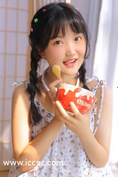 灵儿吃瓜少女视频大全免费观看,免费观看，笑料横生！
