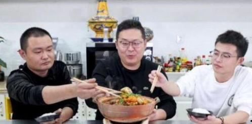 吴记拉面师傅爆料视频,揭秘拉面制作全过程