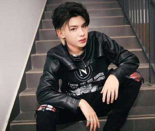 黄明昊狗仔爆料视频,揭秘娱乐圈幕后真相