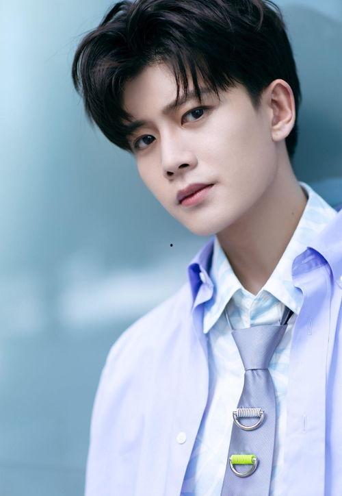 任嘉伦和伊卡璐最新爆料,揭秘明星幕后故事与时尚潮流风向标