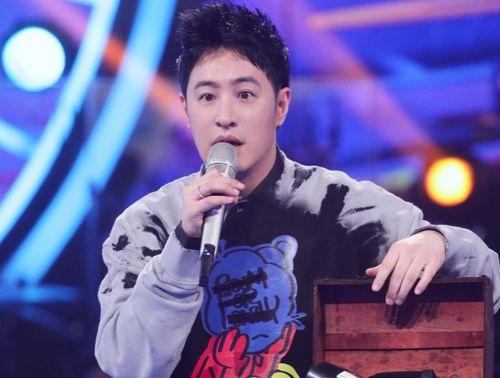 爆料娱乐圈男,揭秘不为人知的幕后故事