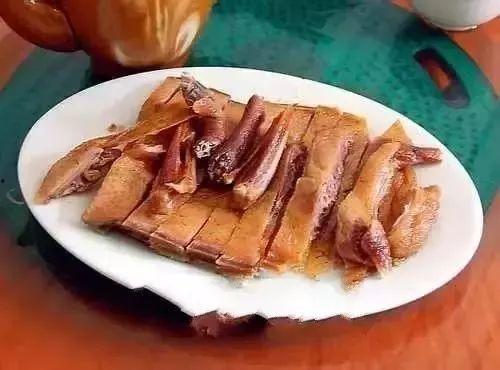 网红大鹅吃瓜视频下载,揭秘网络红人的魅力瞬间