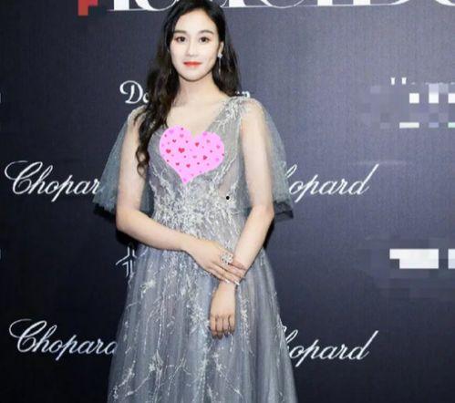 最新八卦爆料何超欣,豪门千金恋情再起波澜