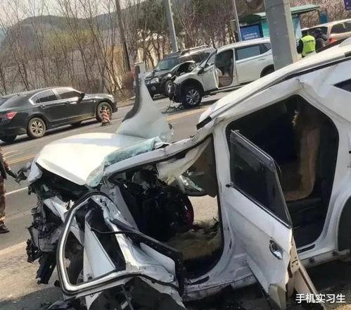 大连交通事故最新爆料,悲剧现场，细节披露引关注