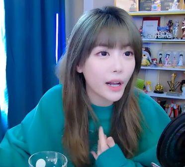 周淑怡最新爆料西卡,西卡背后惊人真相，网友热议不已！