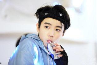 肖战资讯爆料文章最新,揭秘他的私生活与演艺事业新动向