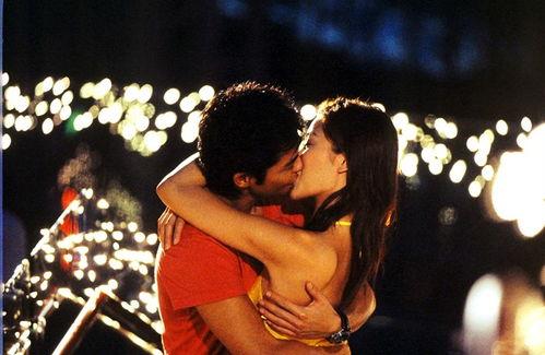 天幕下的恋人在线观看,浪漫邂逅，命运交织