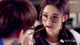 娱乐圈爆料女的戴口罩,神秘女子戴口罩现身，身份之谜引热议