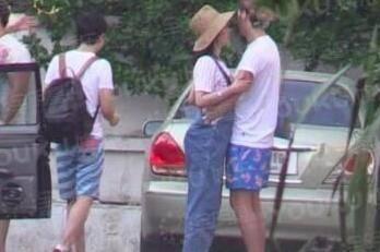 娱乐圈爆料明星出轨是谁,某明星出轨事件引发热议