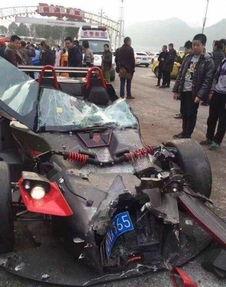 美国爆料人车祸视频播放