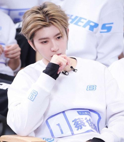 吃瓜娱乐蔡徐坤