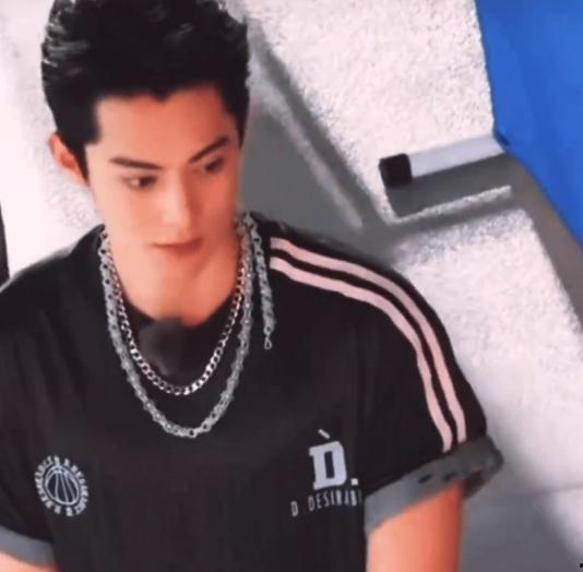 狗仔直播爆料王鹤棣视频,王鹤棣幕后花絮视频大揭秘